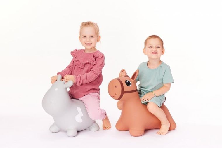 Tootiny, skoczek, krówka, szara