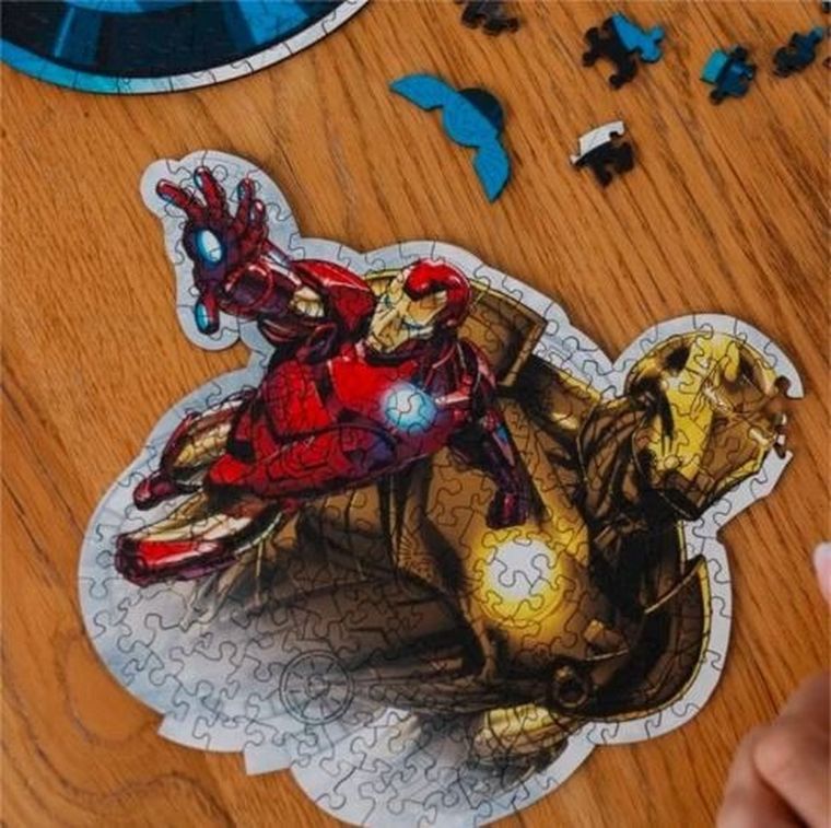 Trefl, Wood Craft, Odważny Iron Man, puzzle drewniane konturowe, 160 elementów