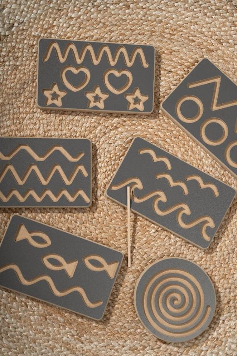 tupti.wood, tabliczka grafomotoryczna, peak, szara