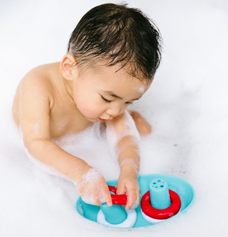 Ubbi, Pływająca łódka, zabawka do kąpieli