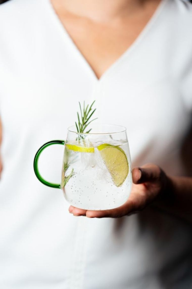 Vialli Design, Bolla, szklanki z uchem, zielone, 400 ml, 2 szt.