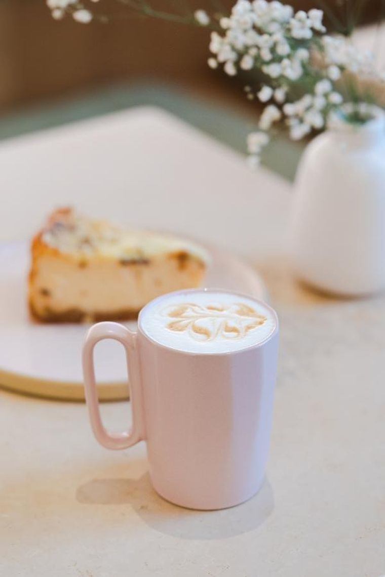 Vialli Design, dwa kubki ceramiczne z uszkiem, 250 ml, Fuori rożowe