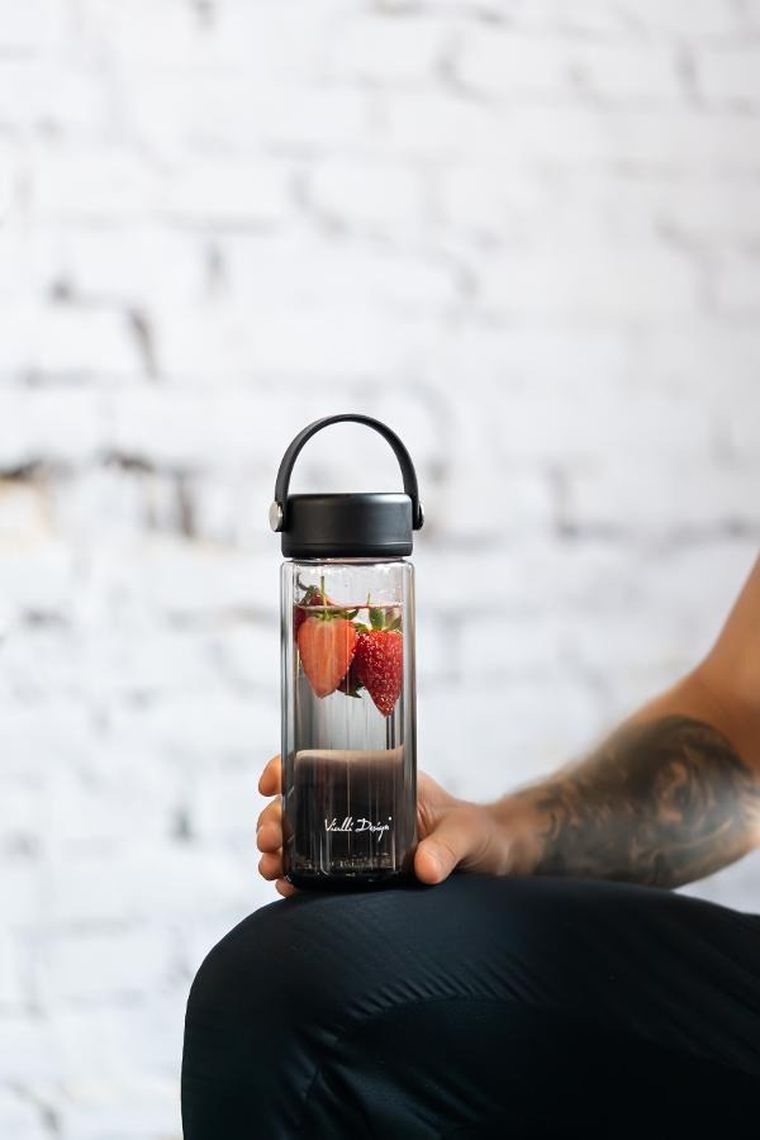 Vialli Design, Fuori, butelka z podwójną ścianką i zaparzaczem, czarna, 350 ml