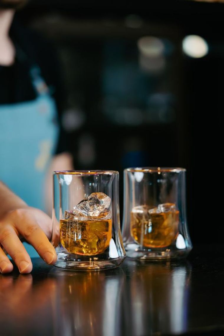 Vialli Design, komplet 2 szklanek niskich z podwójną ścianką Soho, 240 ml