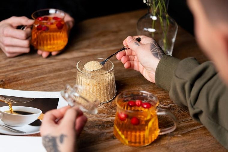 Vialli Design, Mia, cukiernica szklana z pokrywką, 250 ml