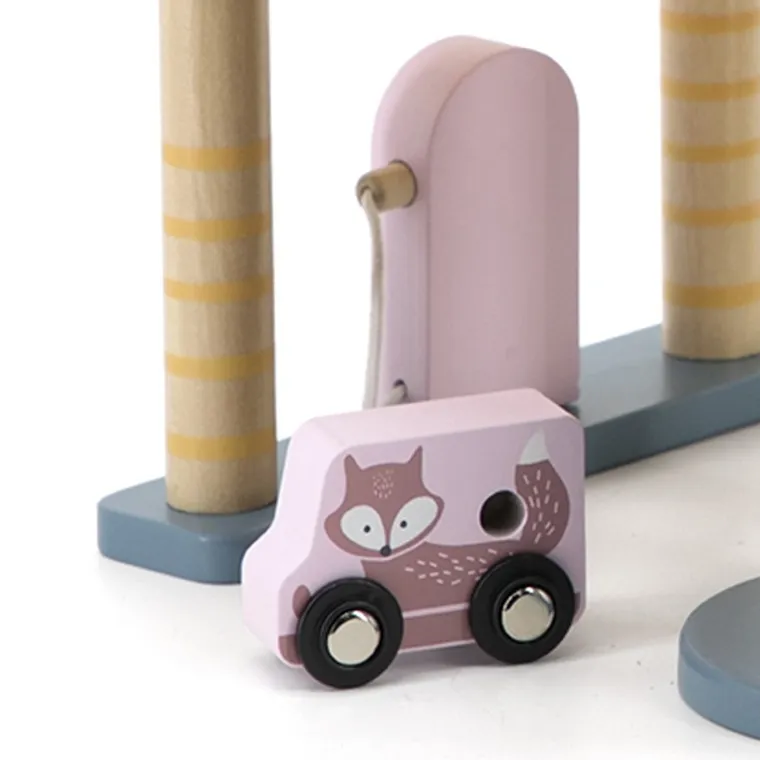 Viga, PolarB, parking i garaż z helikopterem