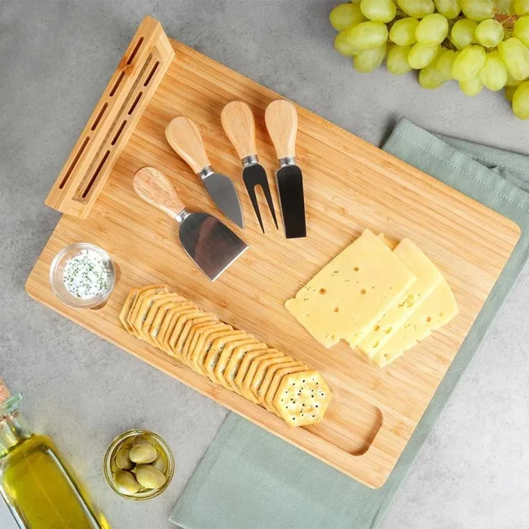 Vilde, deska do serów z nożami, bambusowa, 5 elementów