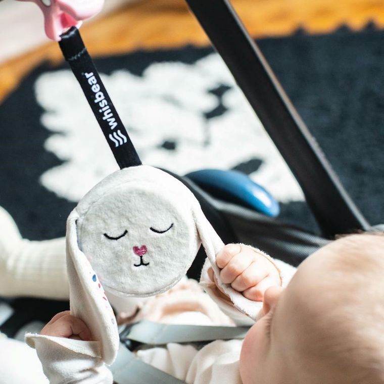 Whisbear - Szumiący Miś, zawieszka z mechanizmem szumiącym, biała