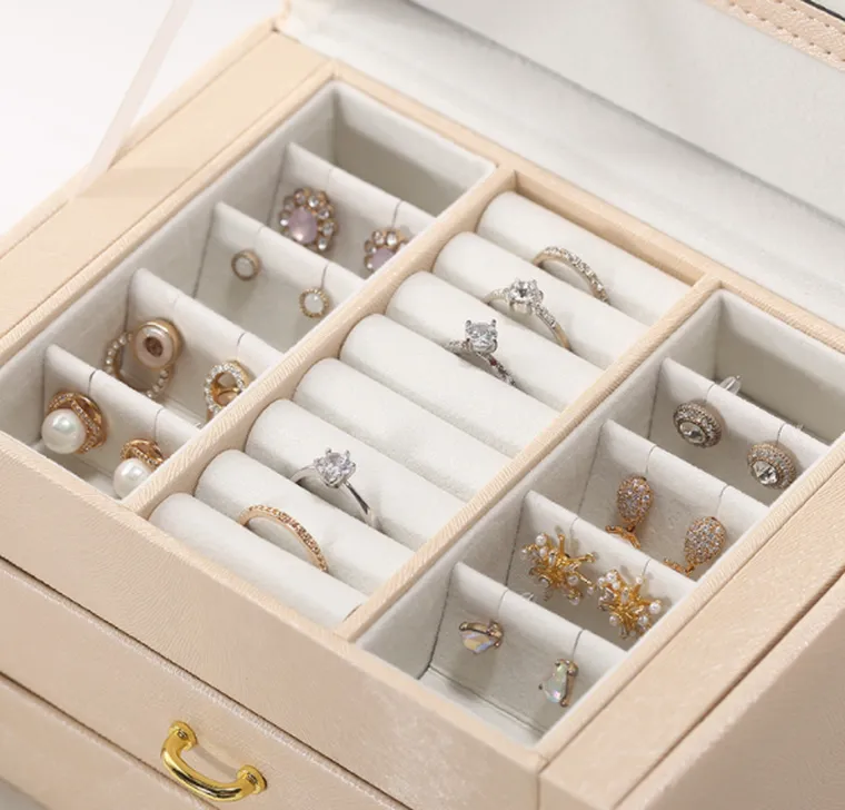 Wielopoziomowy kuferek na biżuterię, Lelani, beżowo-złota, rozmiar L