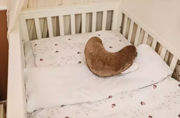 Yoonco, Forest, Ptaszek, poduszka dziecięca, mini, beż