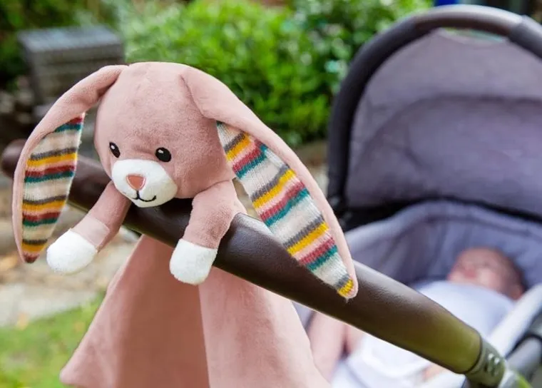 Zazu, Królik Becky, szumiąca maskotka