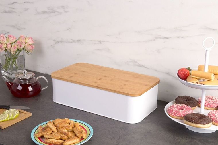 Zeller, metalowy chlebak z bambusową deską do krojenia, 2w1