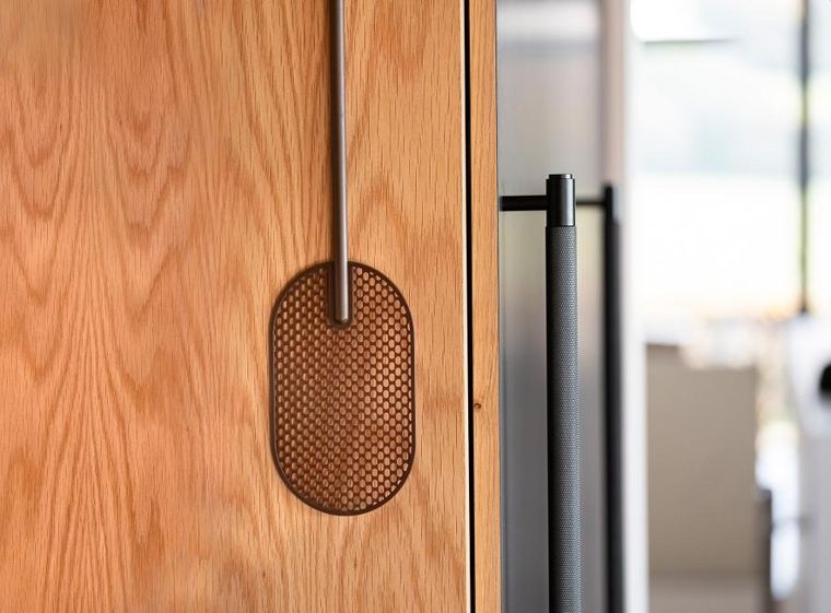 Zone Denmark, Singles, łapka na muchy, Black