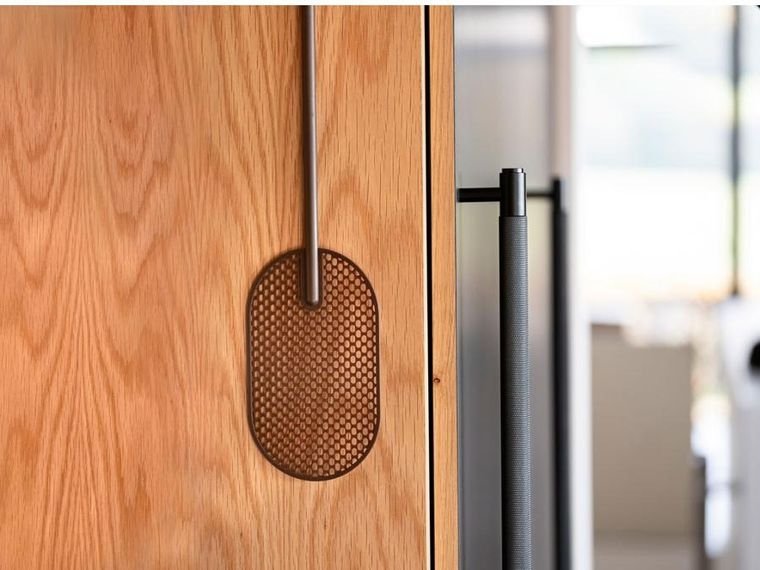 Zone Denmark, Singles, łapka na muchy, Cocoa Brown