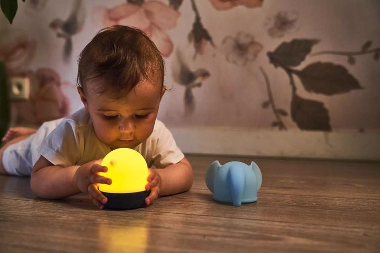 Yumi Yay, lampka nocna, Otti & Finn