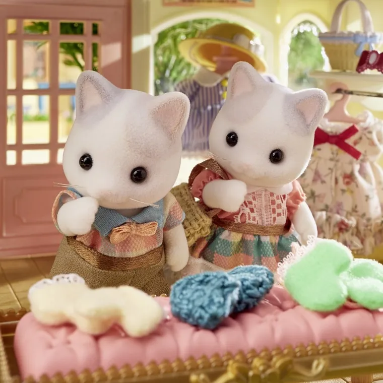 Sylvanian Families, Rodzina kotków, zestaw figurek, 5738