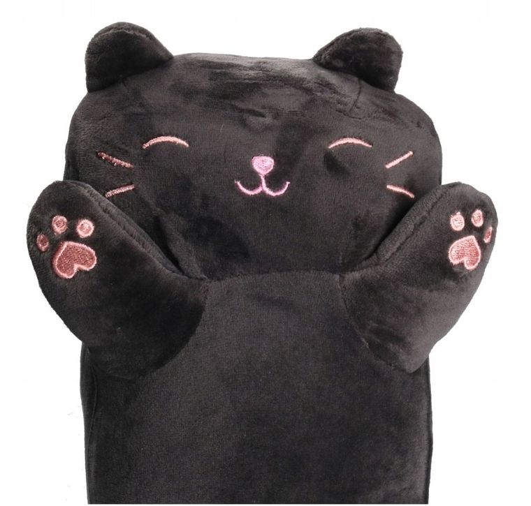 Adar, kot, poduszka wałek