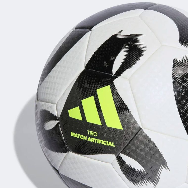 Adidas, piłka nożna, Tiro Match Artificial HT2423, rozmiar 5