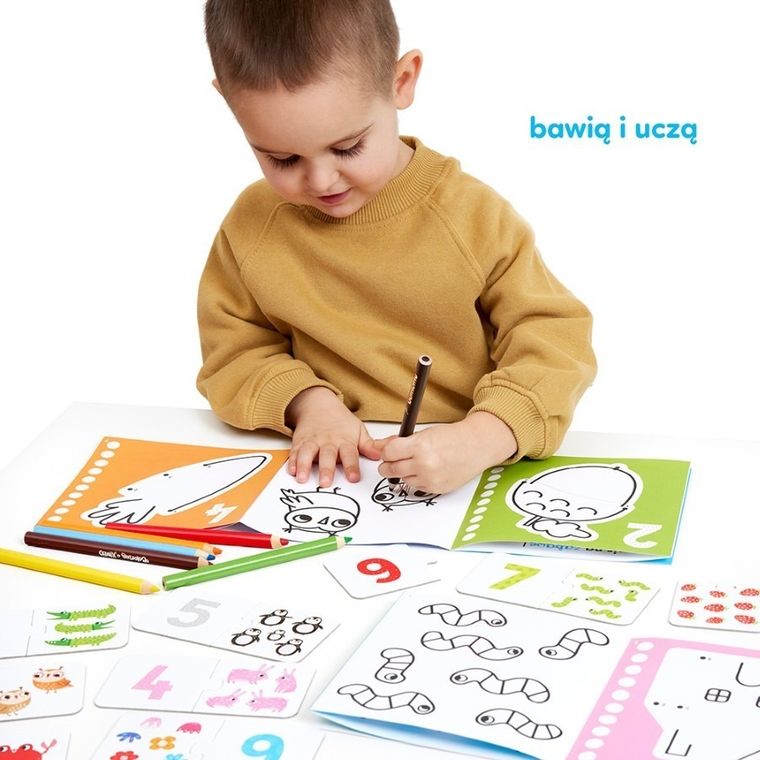 Akademia CzuCzu, Cyfry