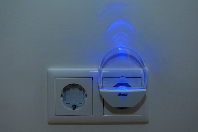 Alecto, lampa nocna LED