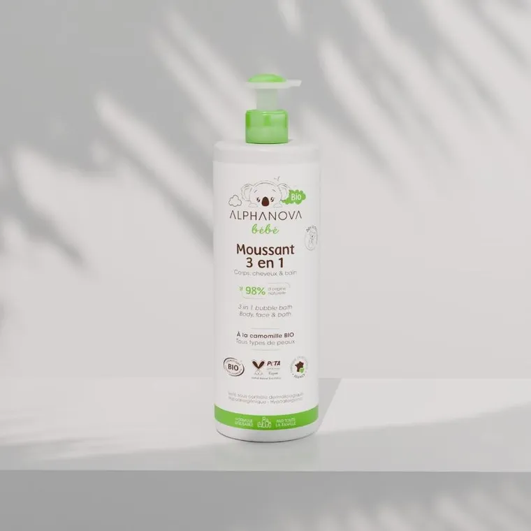 Alphanova, Bebe Bio, delikatny płyn do kąpieli dla niemowląt 3w1, 400 ml