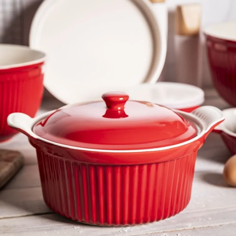 Altom Design, Red Chilli, naczynie ceramiczne do zapiekania z pokrywką, 27,5-22,5-12 cm, 2,2l