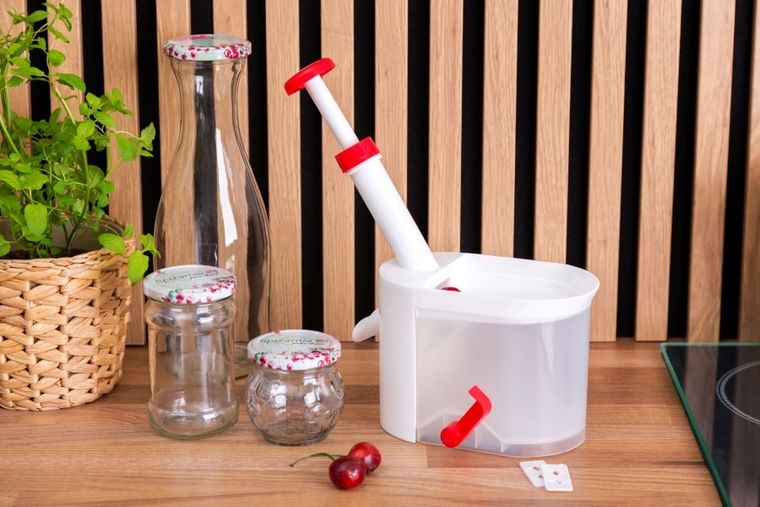 Altom Design, Spiżarnia pani domu, drylownica do wiśni + 2 wymienne gumki