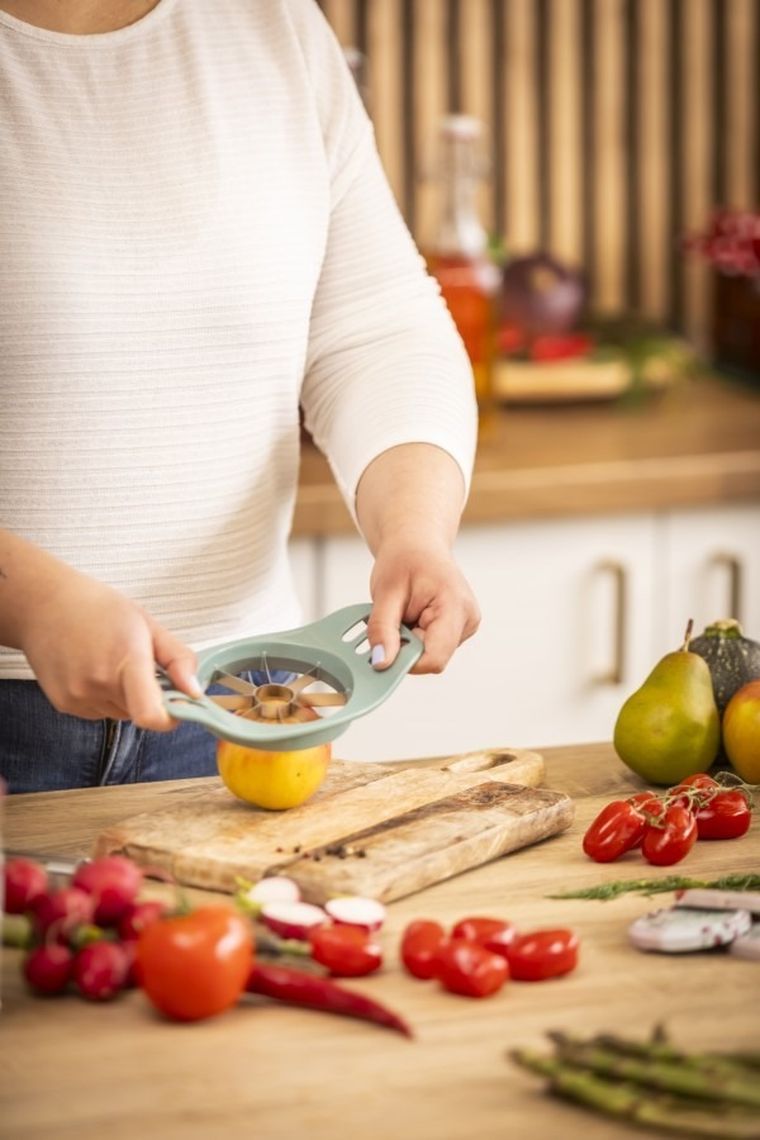 Altom Design, Spiżarnia pani domu, krajacz do jabłek, 18-10.5-3.5 cm