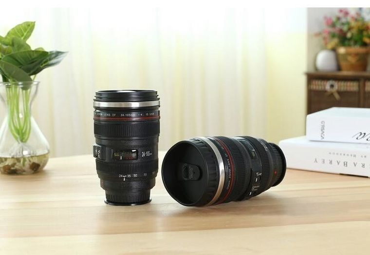 Antygrawitacyjny kubek, obiektyw