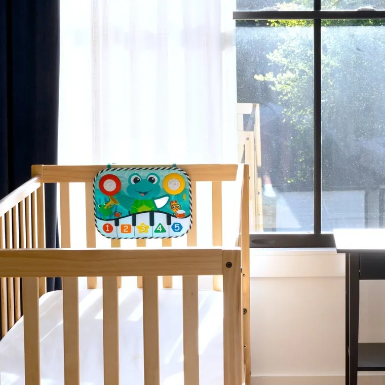 Baby Einstein, Neptune's Kick & Explore™, interaktywna mata muzyczna, pianinko 2w1