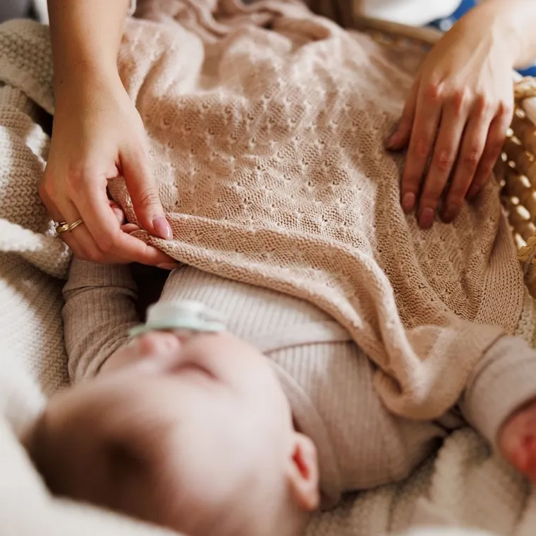 BabyOno, kocyk bambusowy, jasny beż, 75-100 cm