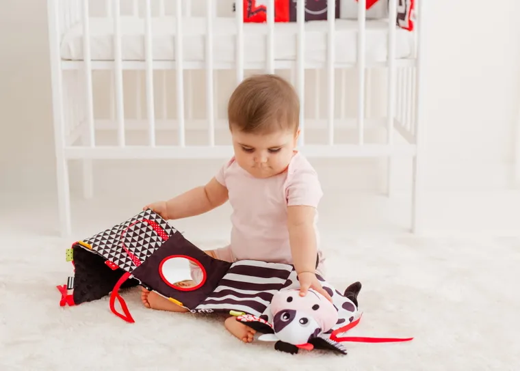 Balibazoo, Krówka, pierwsza książeczka sensoryczna