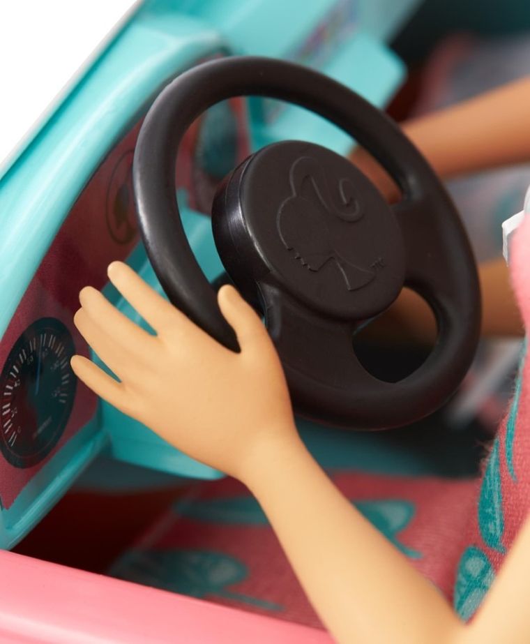 Barbie, auto Jeep i 2 lalki, zestaw