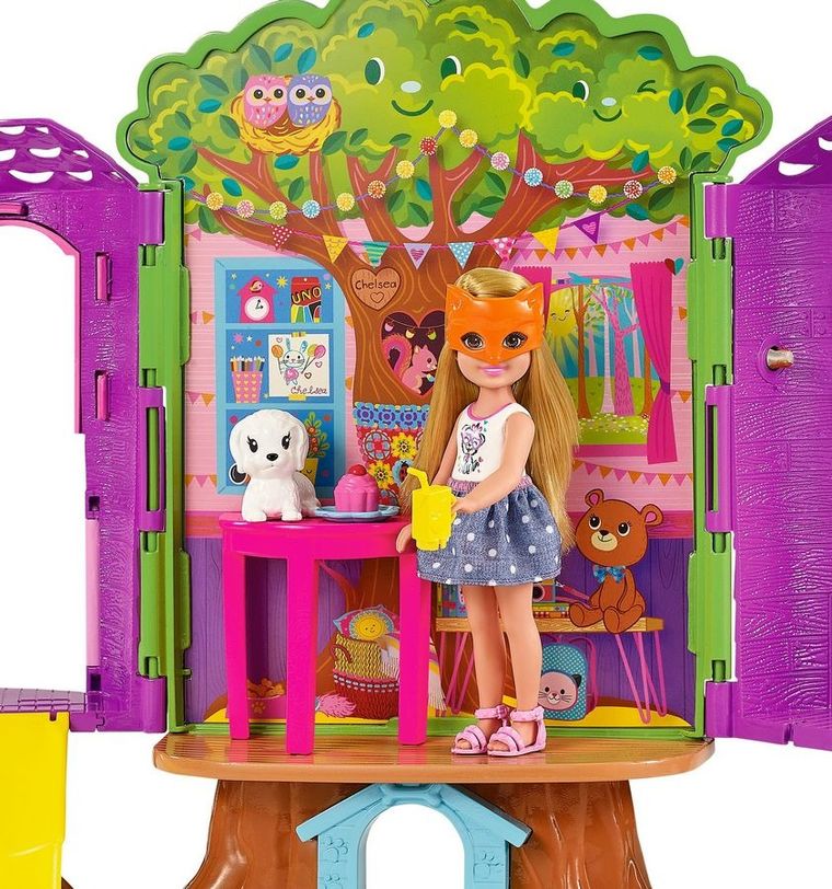 Barbie, Chelsea i jej domek na drzewie, zestaw z lalką