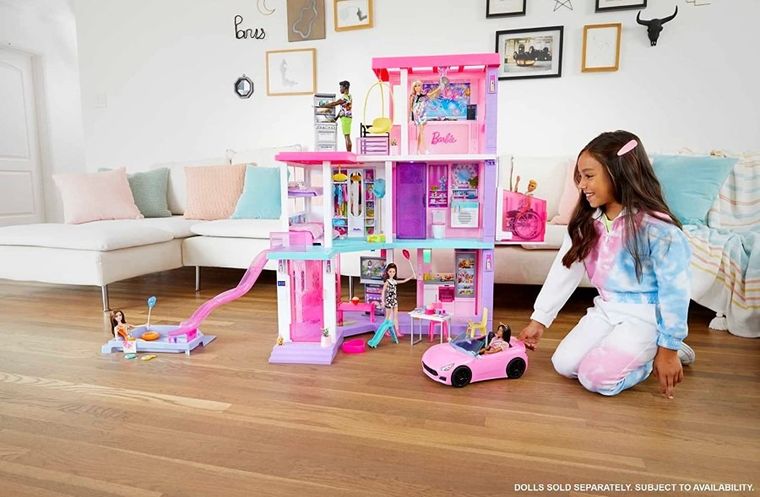 Barbie, Dream House Deluxe, Domek dla lalek - 60 rocznica, zestaw z 2 lalkami i kabrioletem