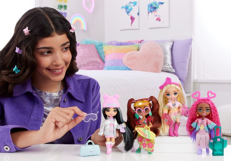 Barbie, Extra Minis, mała lalka, różowe włosy