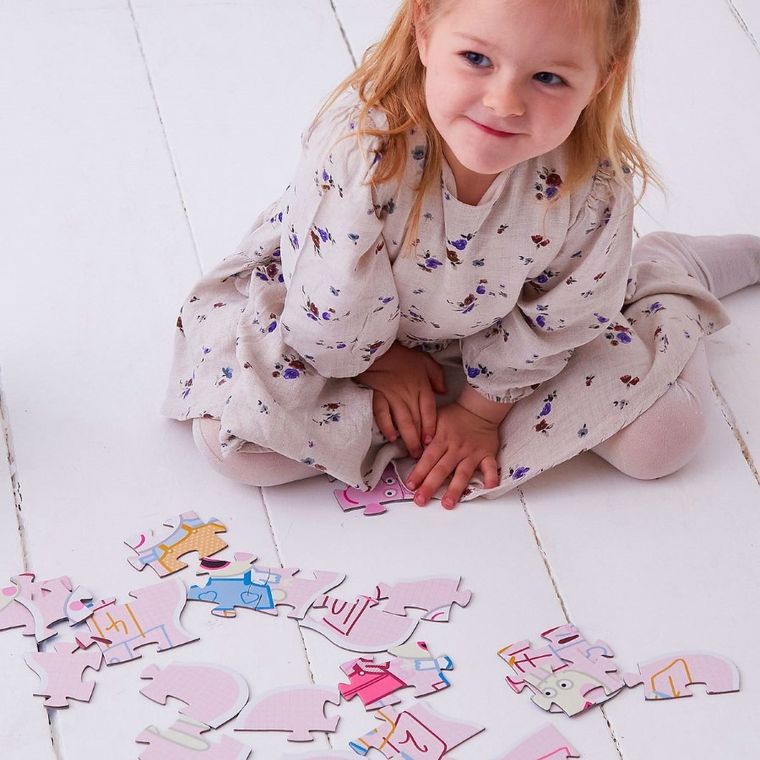 Barbo Toys, Świnka Peppa, Najlepsi przyjaciele, puzzle w ozdobnym pudełku, 24 elementy