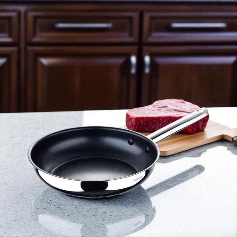 Bergner, Gourmet Line, patelnia stalowa, xylan, 24 cm