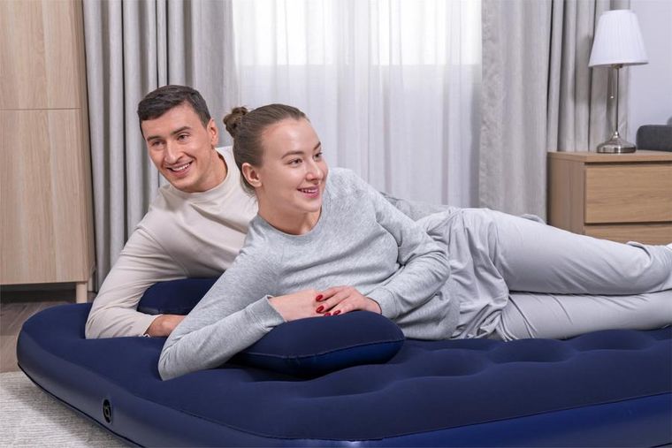 Bestway, dmuchany materac, pompka, 203-152-22 cm