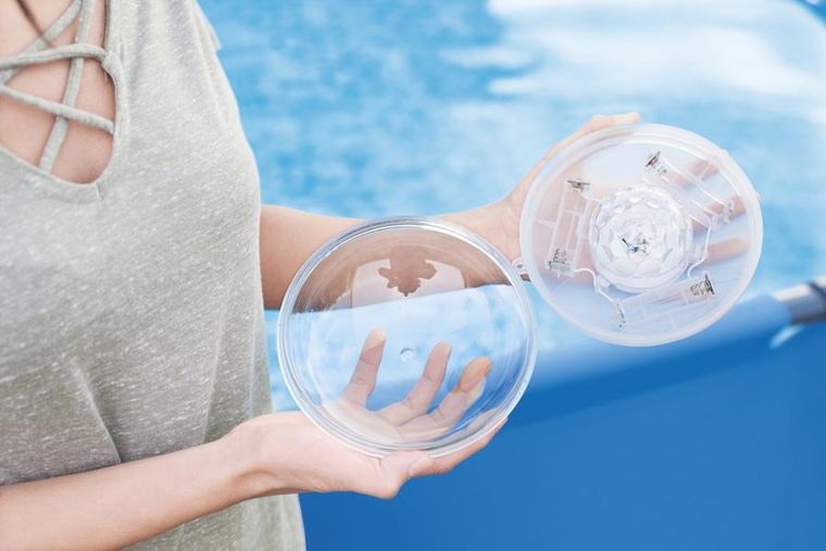 Bestway, lampa basenowa, oświetlenie LED na baterie