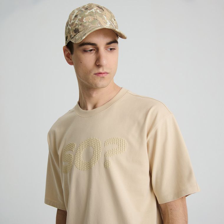 Beżowy t-shirt o kroju relaxed NOWEAR