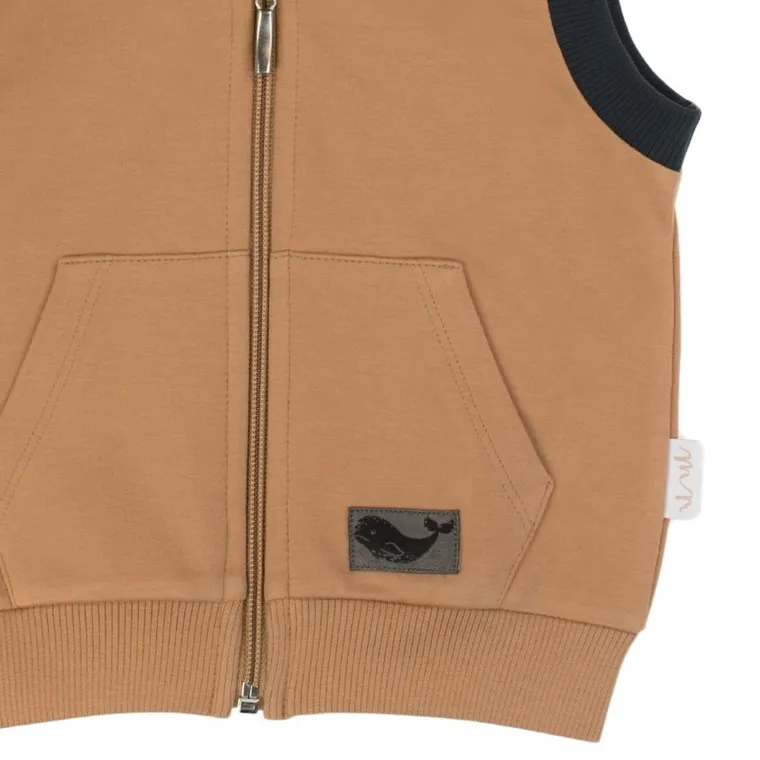 Bezrękawnik chłopięcy z kapturem, brązowy, Nicol