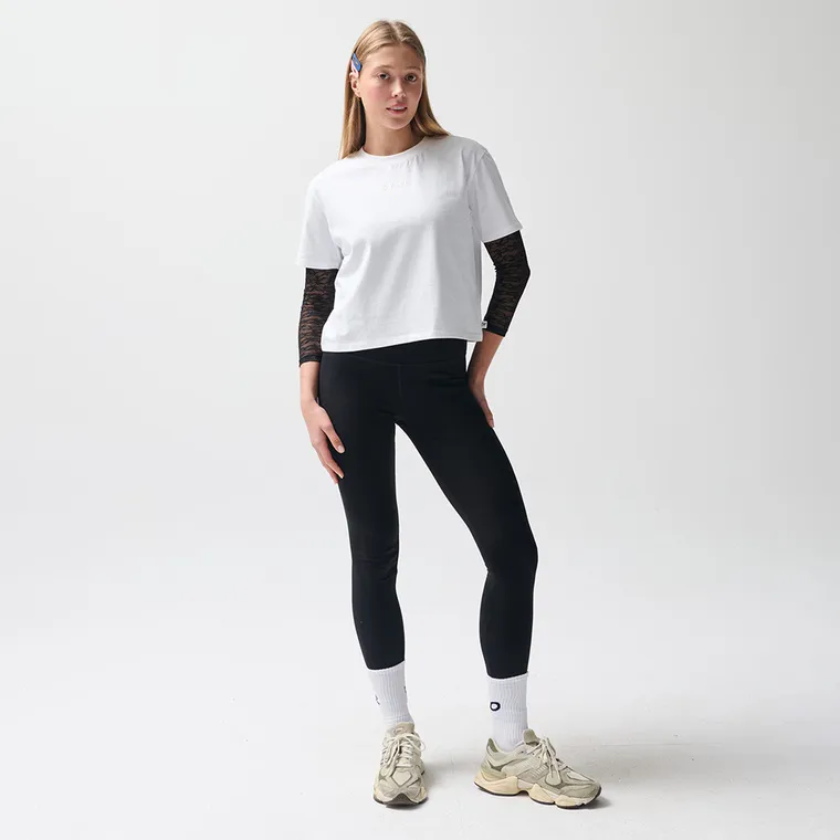 Biały t-shirt cropp z bawełny czesanej NOWEAR