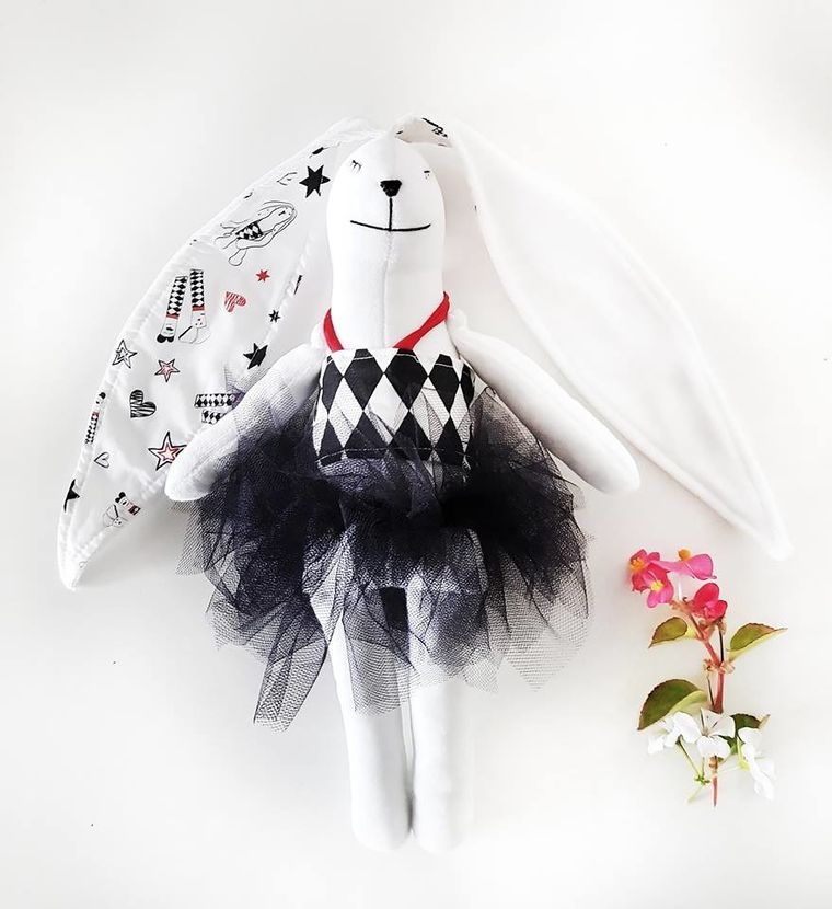 Black&White Baby Stuff, Króliczkowa Nela, kontrastowa maskotka niemowlęca