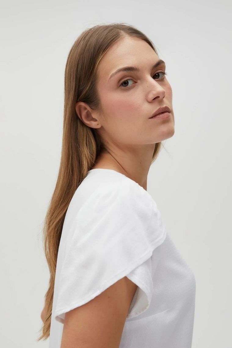 Bluzka damska z krótkim rękawem, biała, Moodo