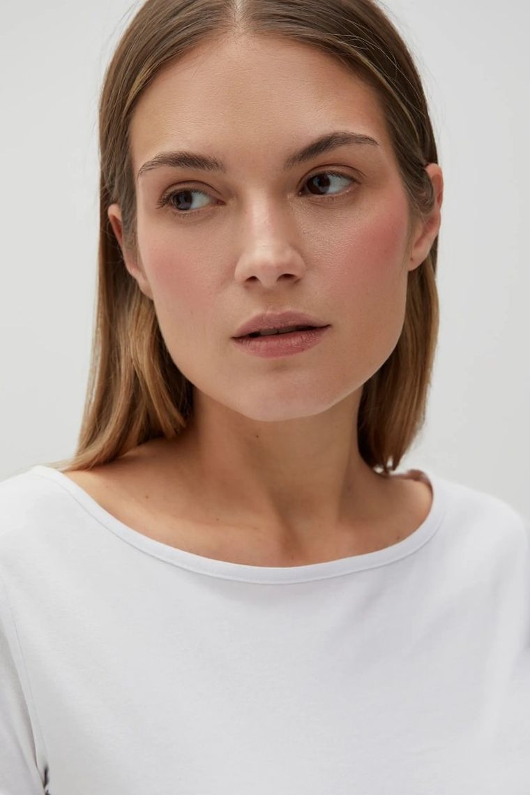 Bluzka damska z krótkim rękawem, biała, Moodo