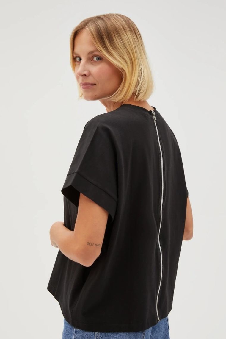 Bluzka damska z krótkim rękawem, czarna, Moodo