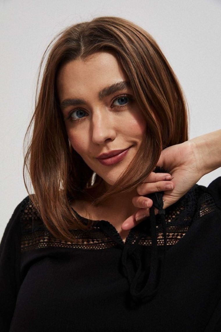 Bluzka damska z rękawem 3/4, czarna, Moodo