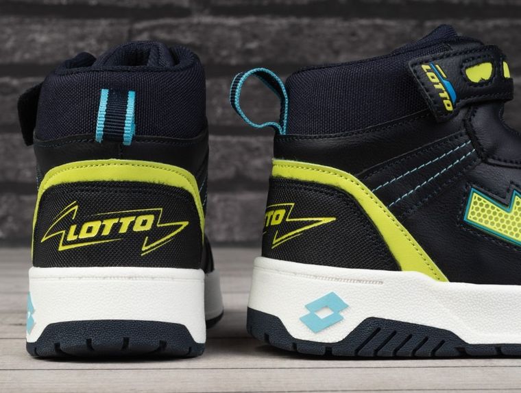 Buty sportowe chłopięce, czarne, Lotto