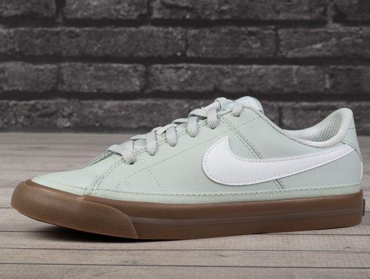 Buty sportowe damskie, miętowe, Nike Court Legacy